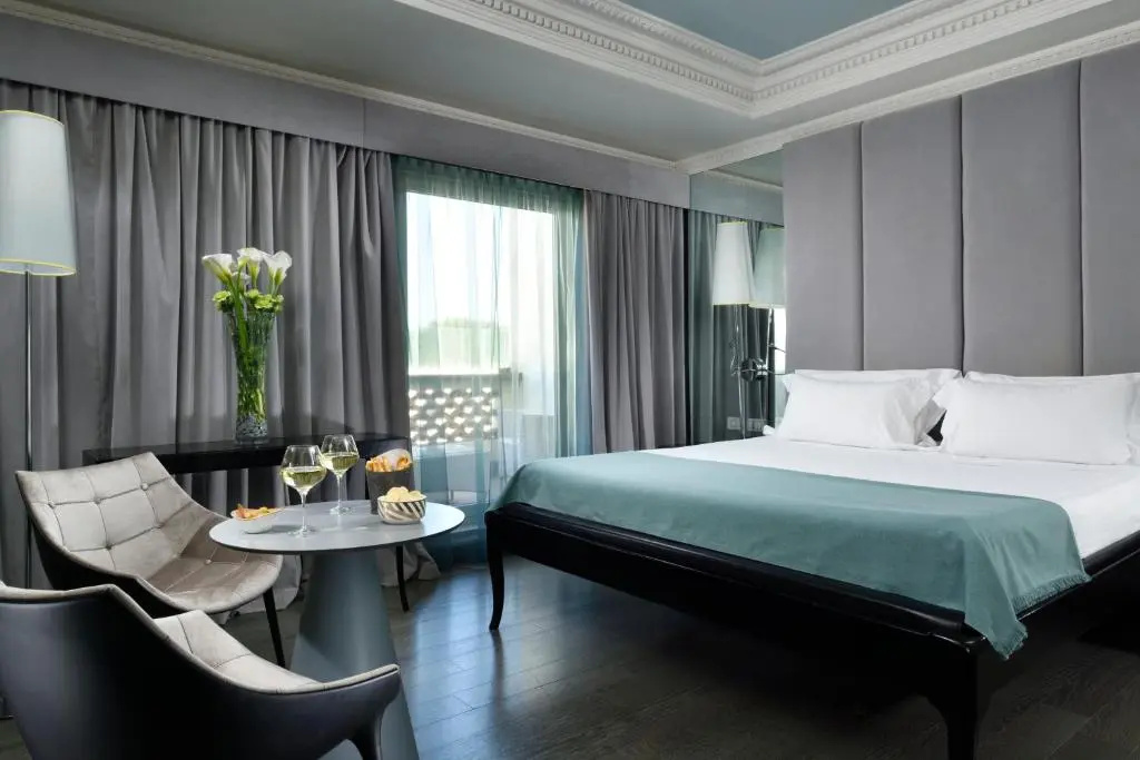 Leon's Place Hotel - Chambres