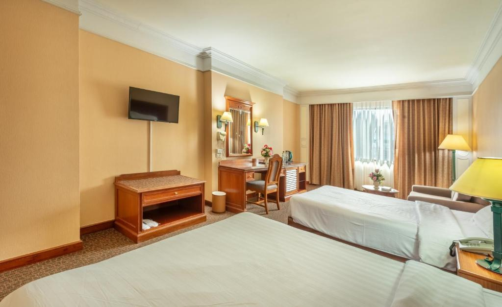Royal Benja Hotel - Big Rooms, Family Friendly — фото