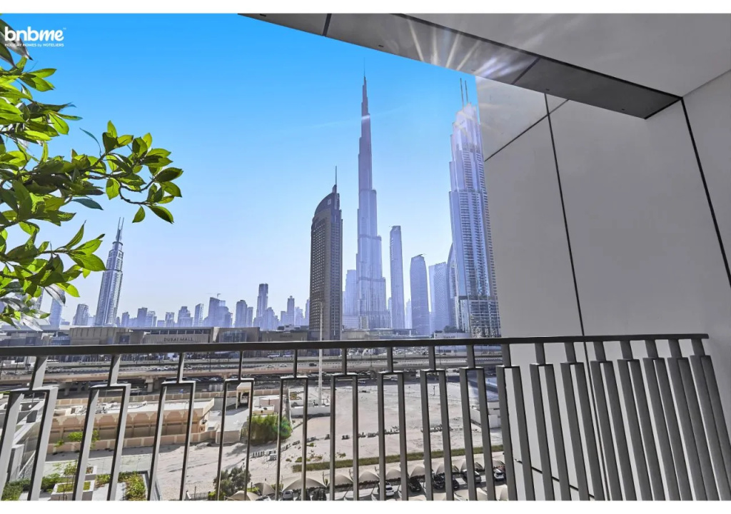 Bnbmehomes Stylish 3BR with Burj Khalifa view-410 Apartments