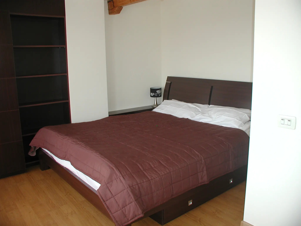 Deluxe Double room (full double bed)