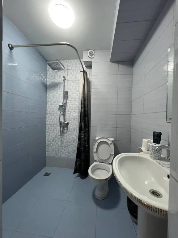 Двухместный номер Standard с балконом и с видом на горы двуспальная кровать в Шатун