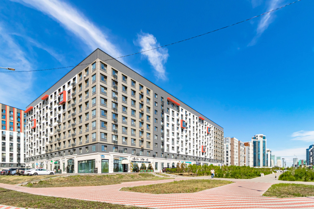Shikarnaya Dvukhkomnatnaya V Tsentre Flat