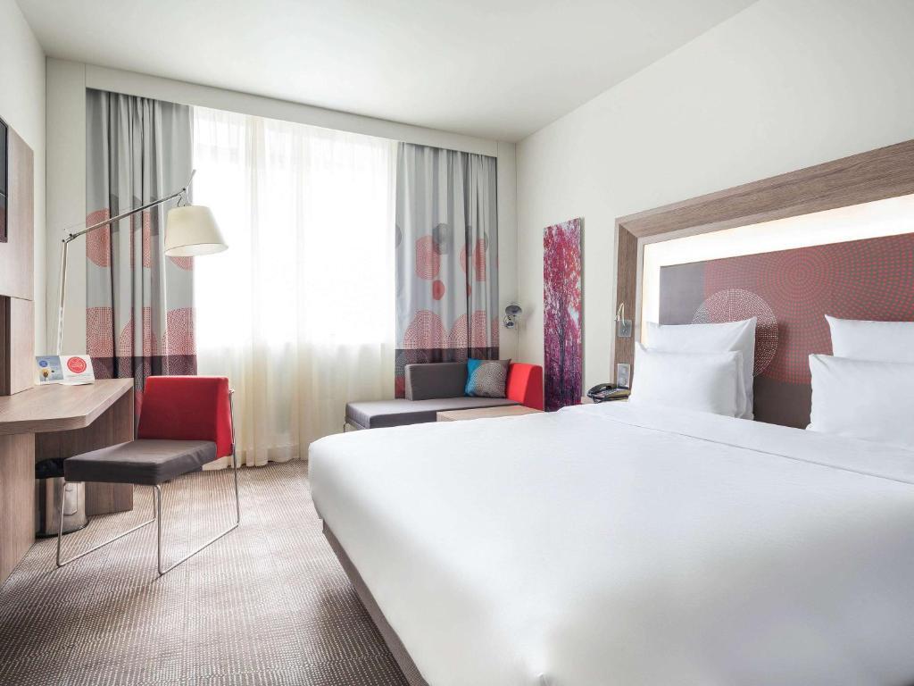 Двухместный номер Superior двуспальная кровать в Novotel Almaty city center