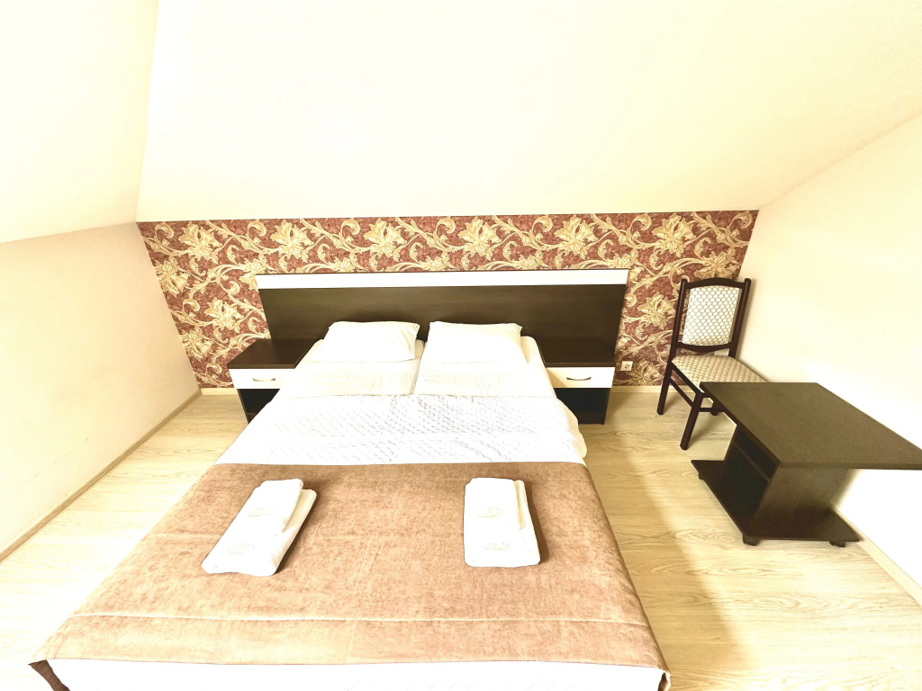 Quintuple Suite