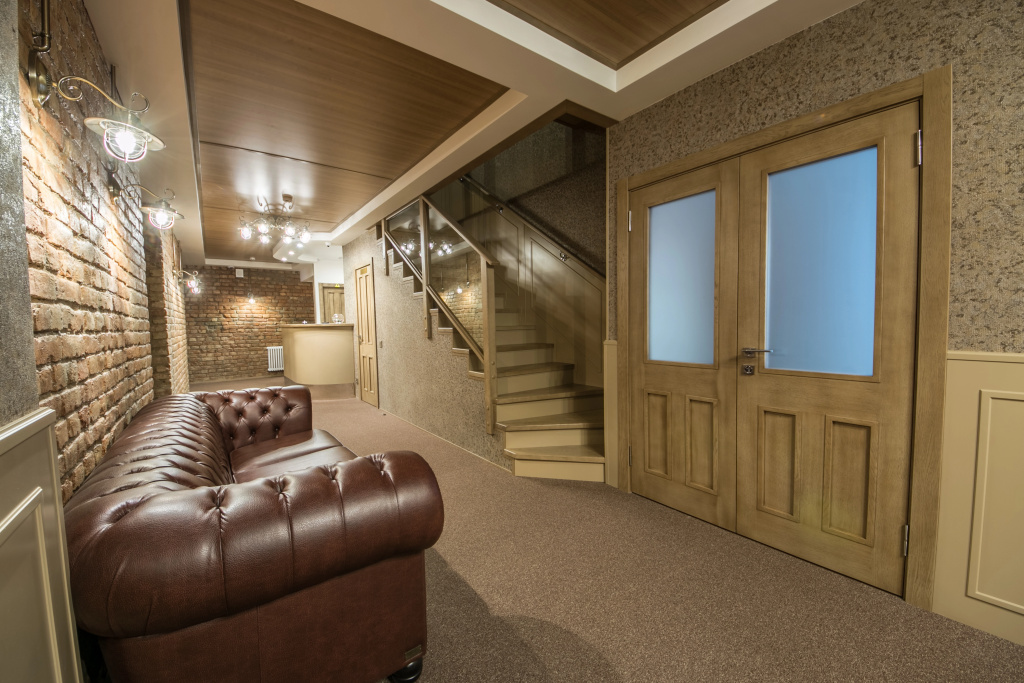 Lobby & Reception