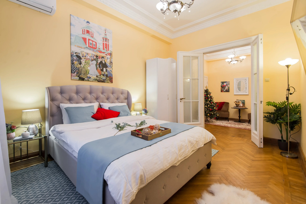 Квартира GM Apartments в Легендарной Сталинской высотке — фото