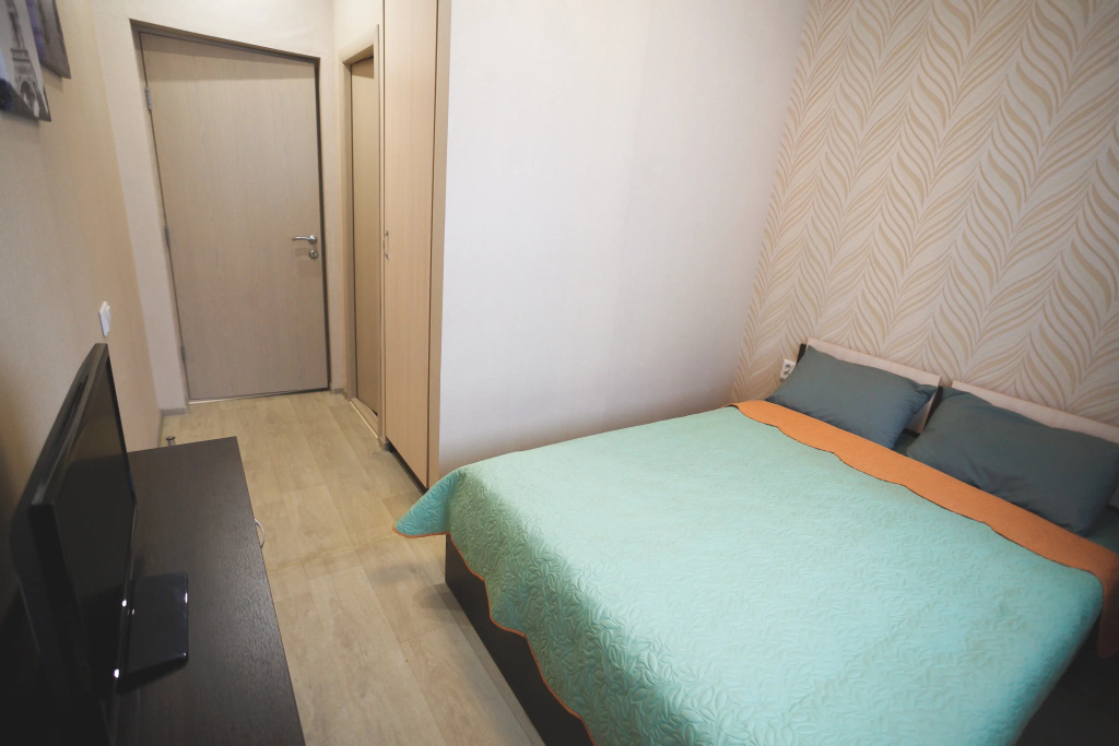 Dom Neftyanik Guesthouse Room Type - Economy Double room full double bed