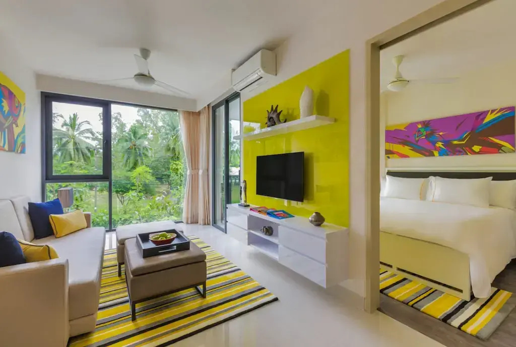 Двухместный люкс c 1 спальней с балконом двуспальная кровать в Отель Cassia Phuket, part of Banyan Group