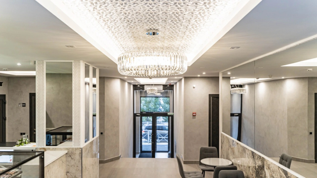 Lobby & Reception