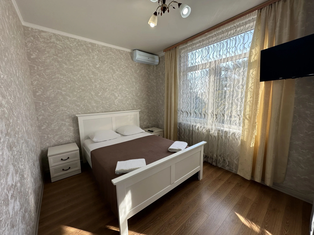 2 Bedrooms Apartment with view