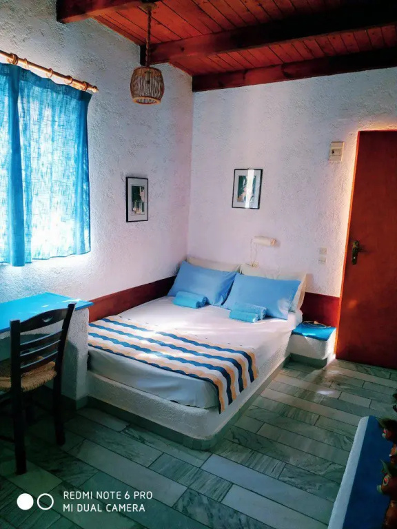 Standard Double room with garden view (full double bed)