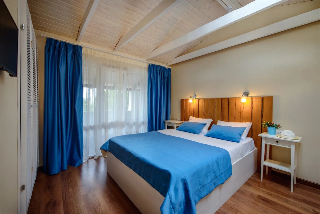 Attic Apartment with balcony and with sea view