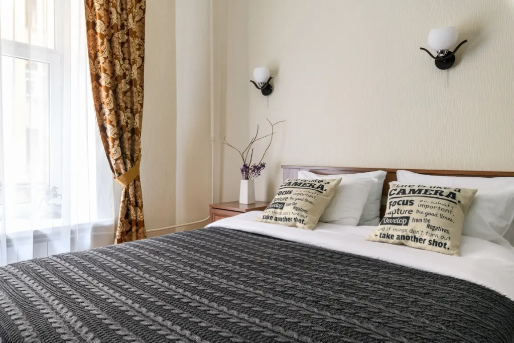 Отель Апартаменты Sergeew Apartments у метро Василеостровская в Санкт-Петербурге