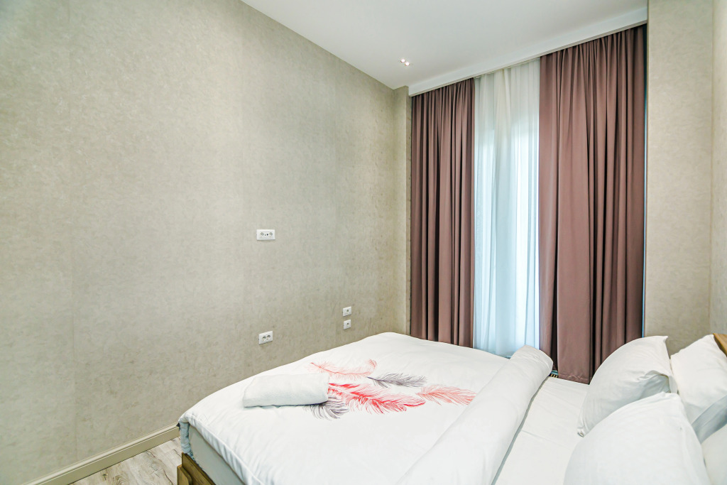 Апартаменты Deluxe с балконом и с красивым видом из окна в Апартаменты Luxury White in Nizami Street