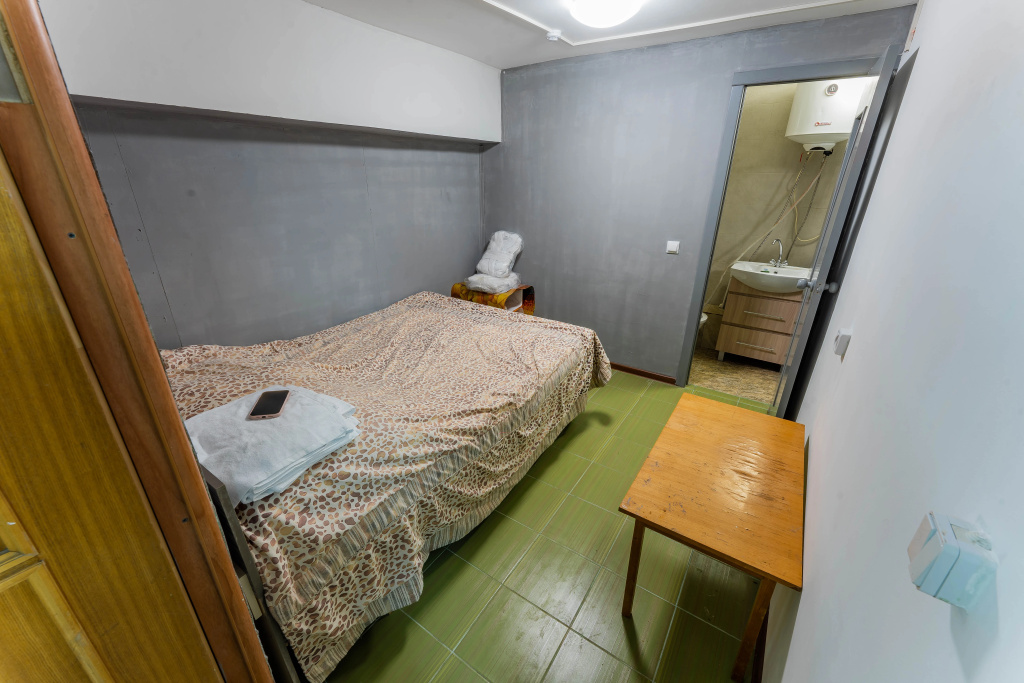Even Hostel Room Type - Classic Double Family room full double bed