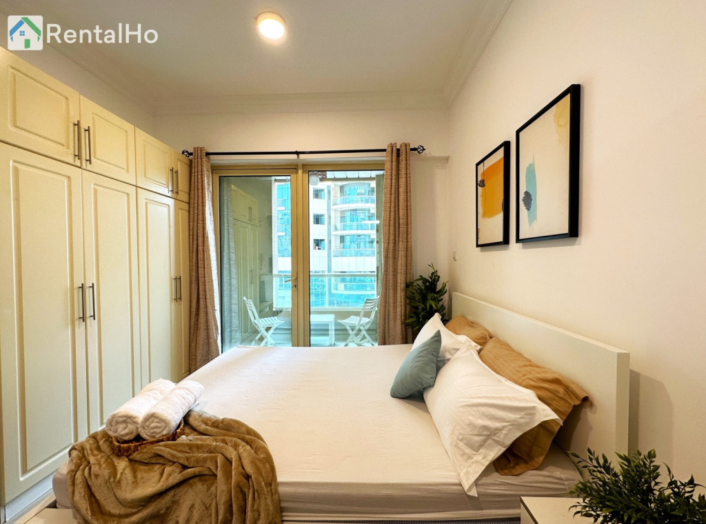 Квартира Quiet Marina Studio | Rooftop Pool | For 2 — 4