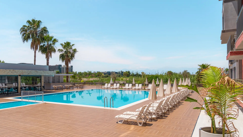 Laristone Suite Spa Hotel — фото 2