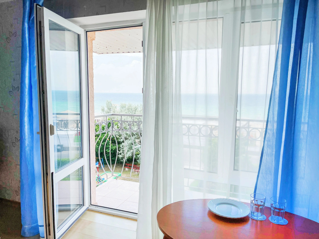 Junior Suite with balcony and with view