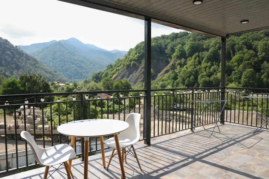 Balcony & Terrace