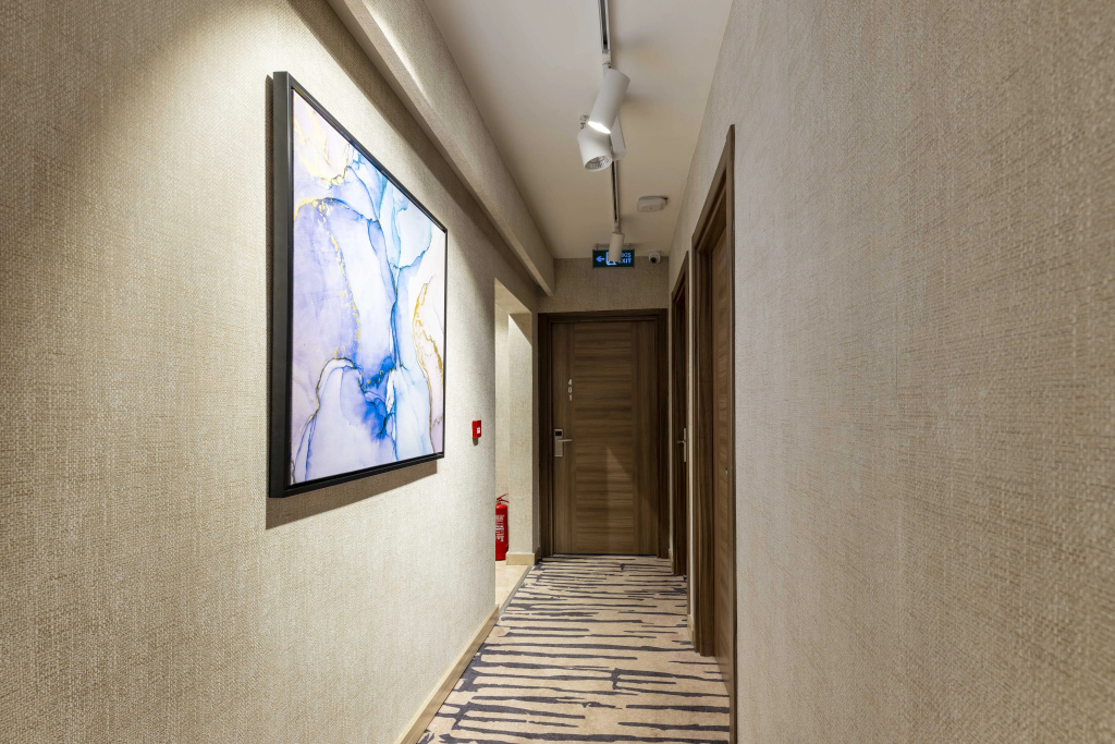 Lobby & Reception