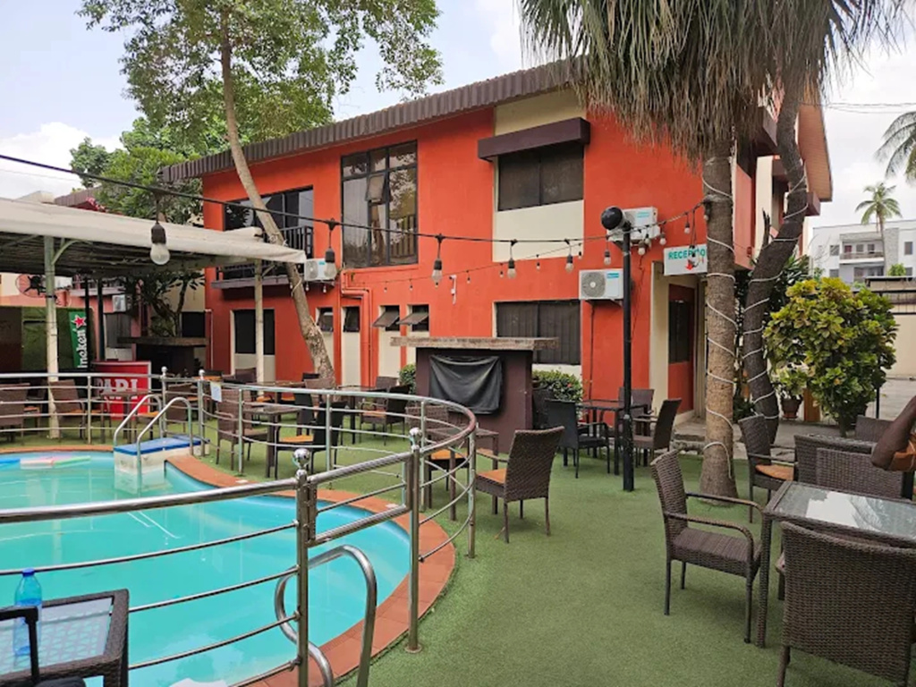 Esporta Suites GRA Hotel
