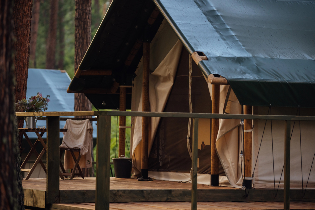 Double Tent House with forest view (full double bed)