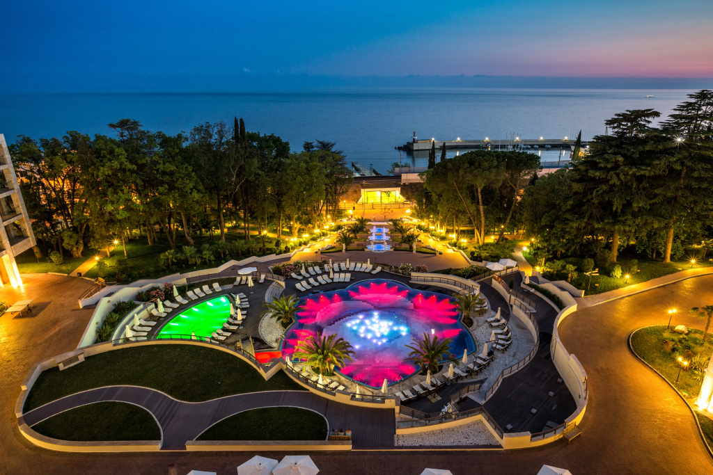 Отель Swissôtel Resort Sochi Kamelia — фото
