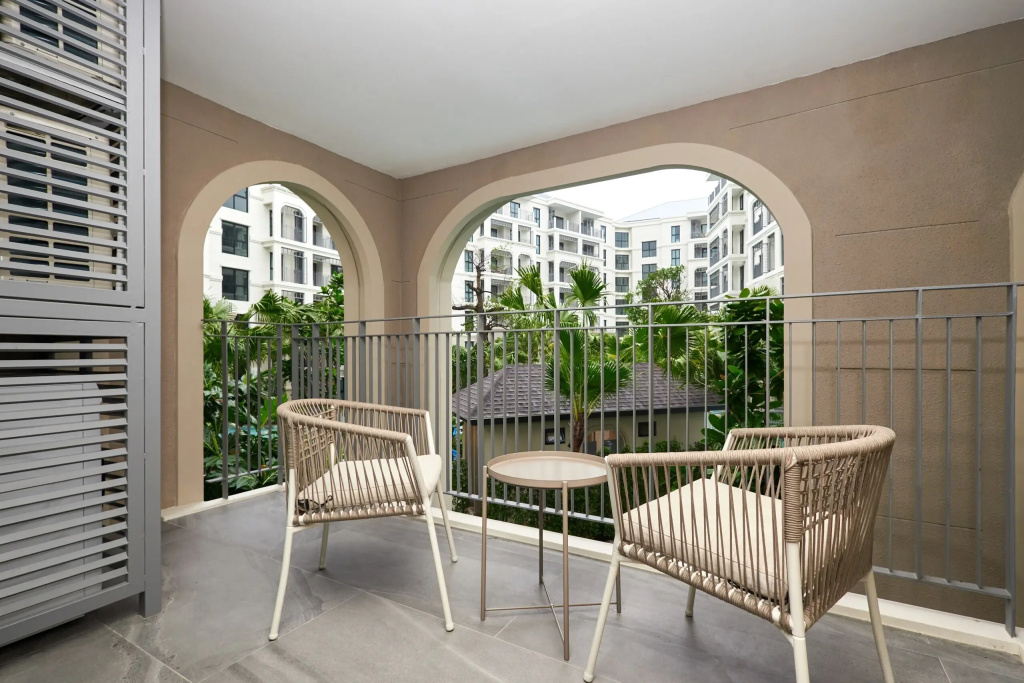 Title Legendary 2 Bedroom C210 Apartments