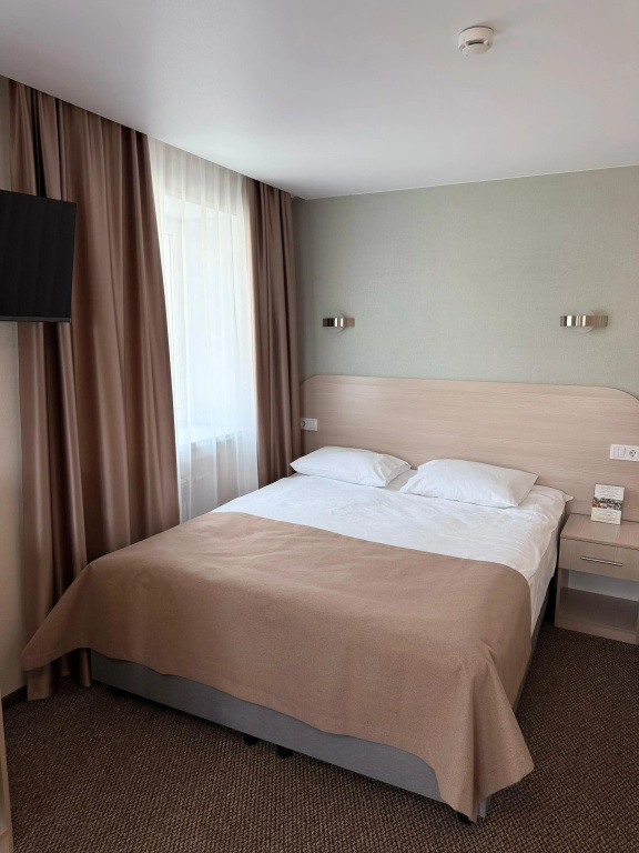 Gostinnitsa Moryak Hotel Room Type - Superior Double room with city view full double bed