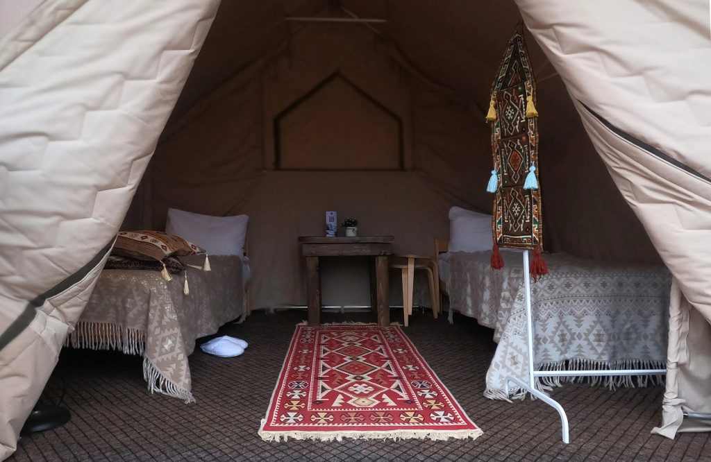 №4 Standard Tent