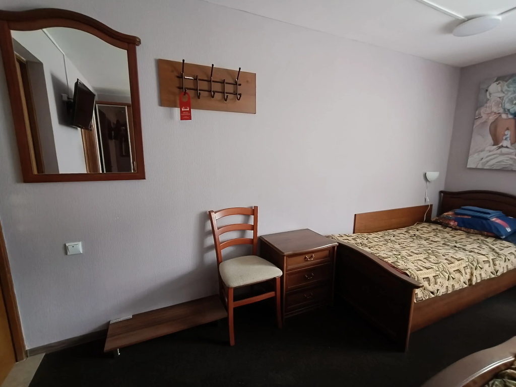 No. 2 Family room