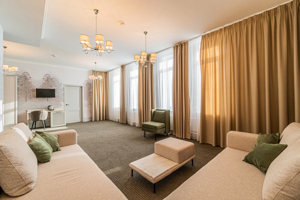 Lobby & Reception