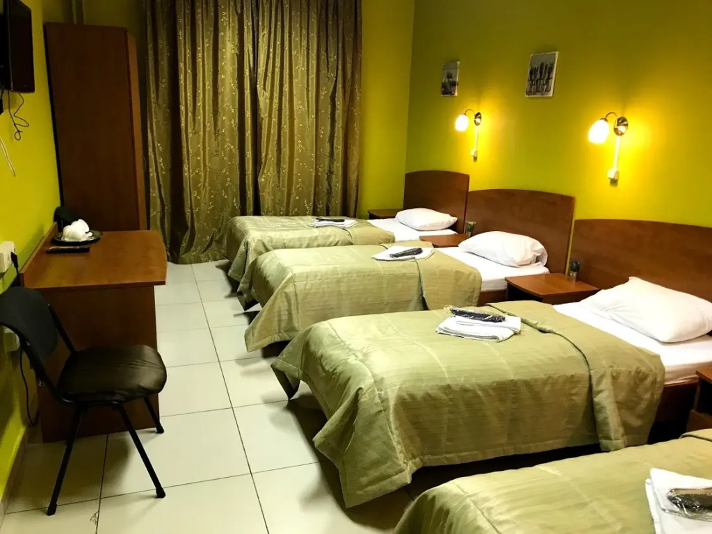 Standard Quadruple room with city view
