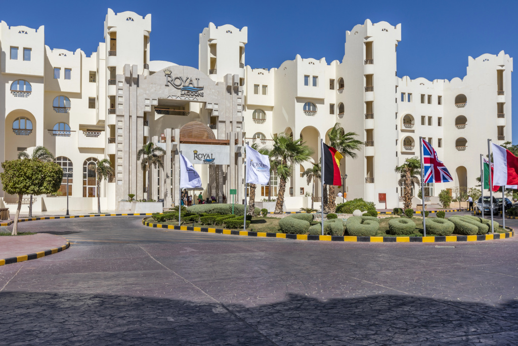 Royal Lagoons Resort & Aqua Park Families and Couples ONLY — фото