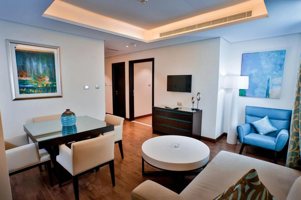 Signature Hotel Al Barsha (city)