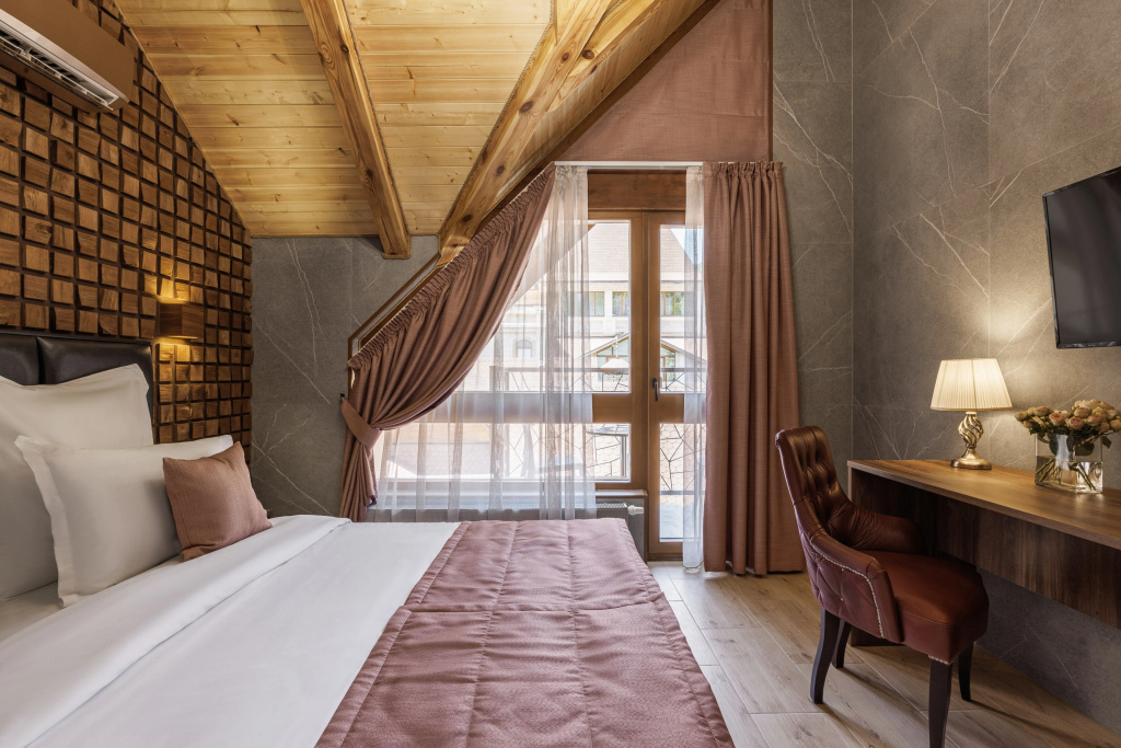 Stellar Collection Chalet Krasnaya Polyana Room Type - Deluxe Double room with balcony and with courtyard view full double bed