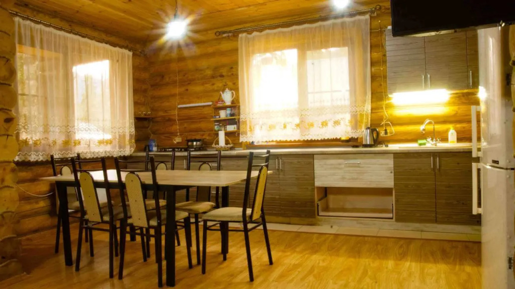 Шестиместный коттедж с 5 комнатами с балконом в Forest Arkhyz