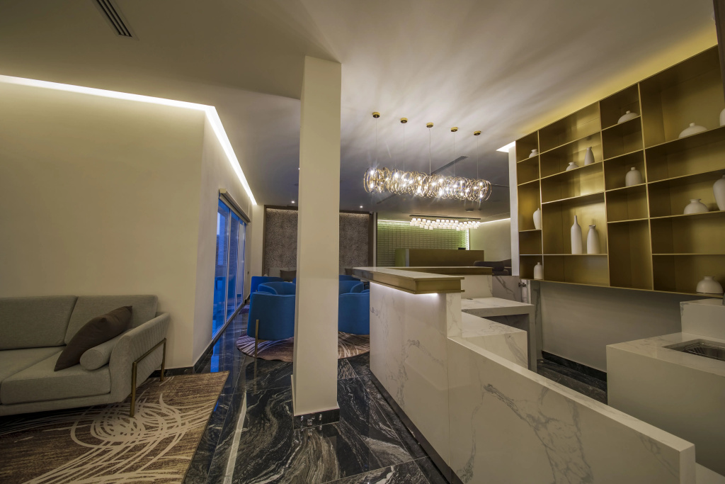 Lobby & Reception
