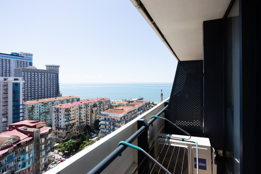 Apartament S Vidom Na More Na 15 Etazhe Apartments