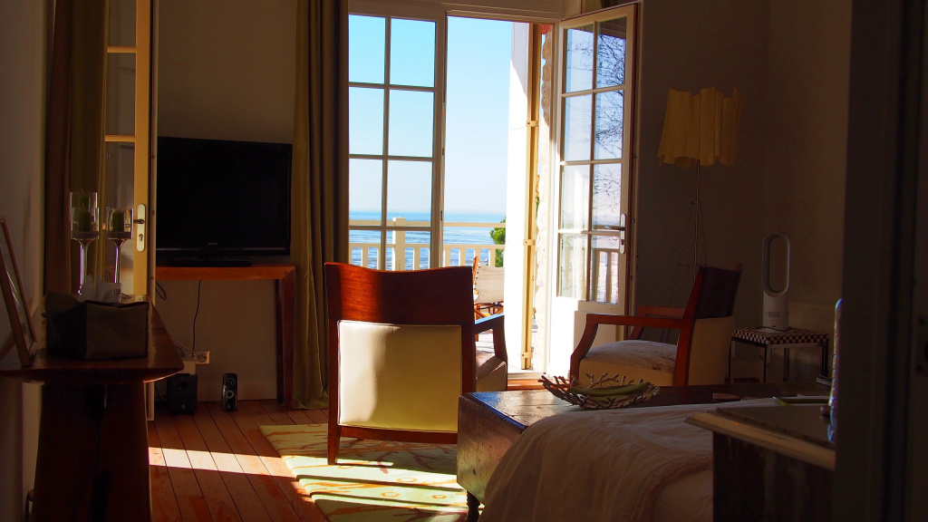 Suite with view