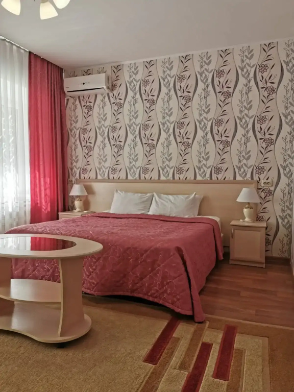 Double Junior Suite with courtyard view (full double bed)