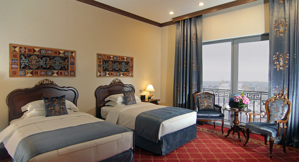 Двухместный номер Deluxe 2 отдельные кровати в Отель Orion Bishkek