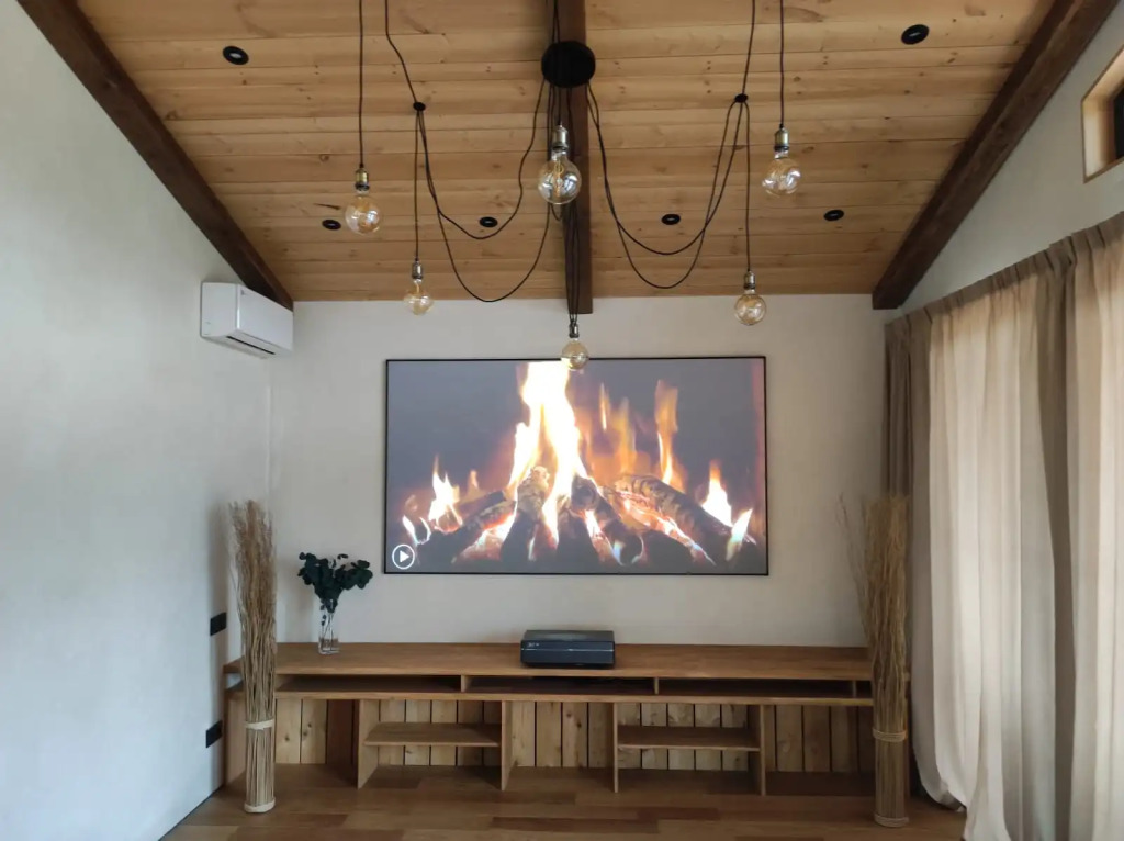 Коттедж  Экоранчо Лодж с двумя спальнями, панорамной ванной и купелью - фото 7