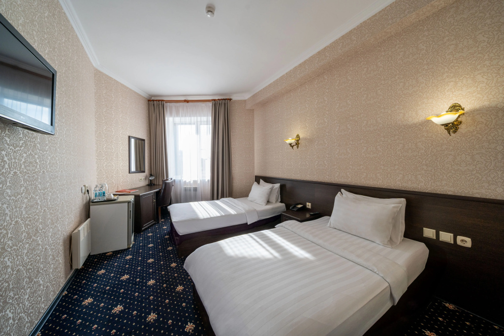 Hotel Yevropa Room Type - Standard Double room twin beds