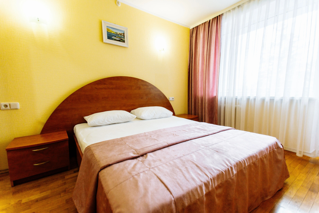 2 Bedrooms Standard Building No. 2 Double room (full double bed)