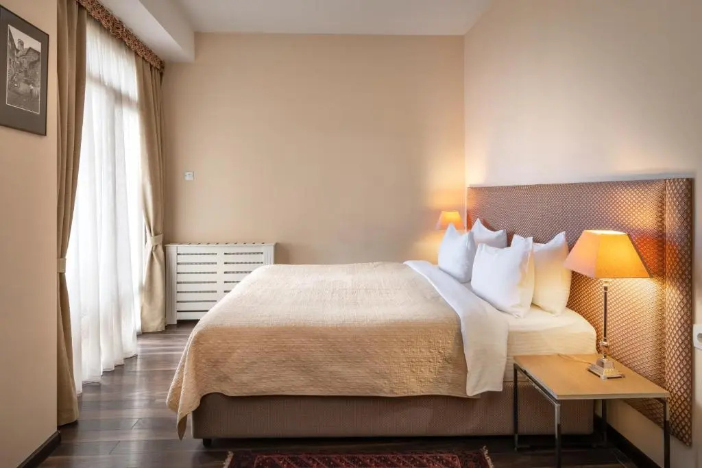 Standard Double room with balcony and with city view (full double bed)