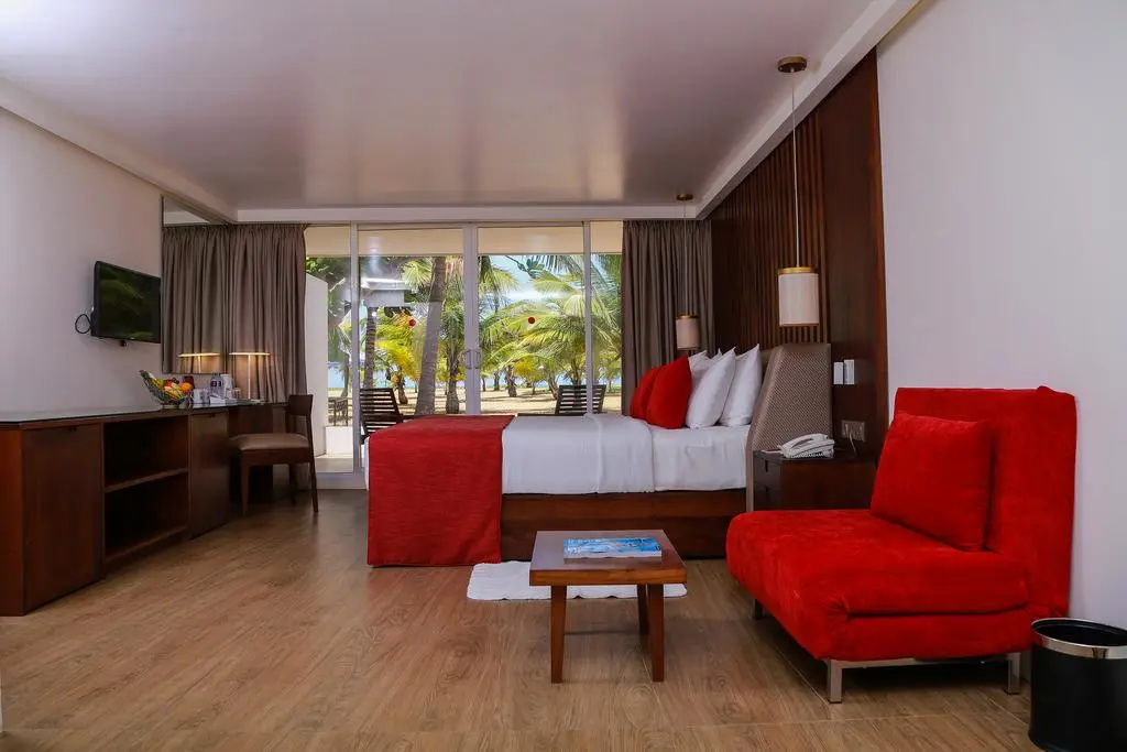 Deluxe Family room with garden view