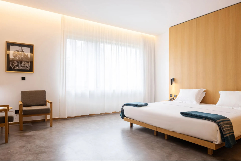 Unique Double room full double bed