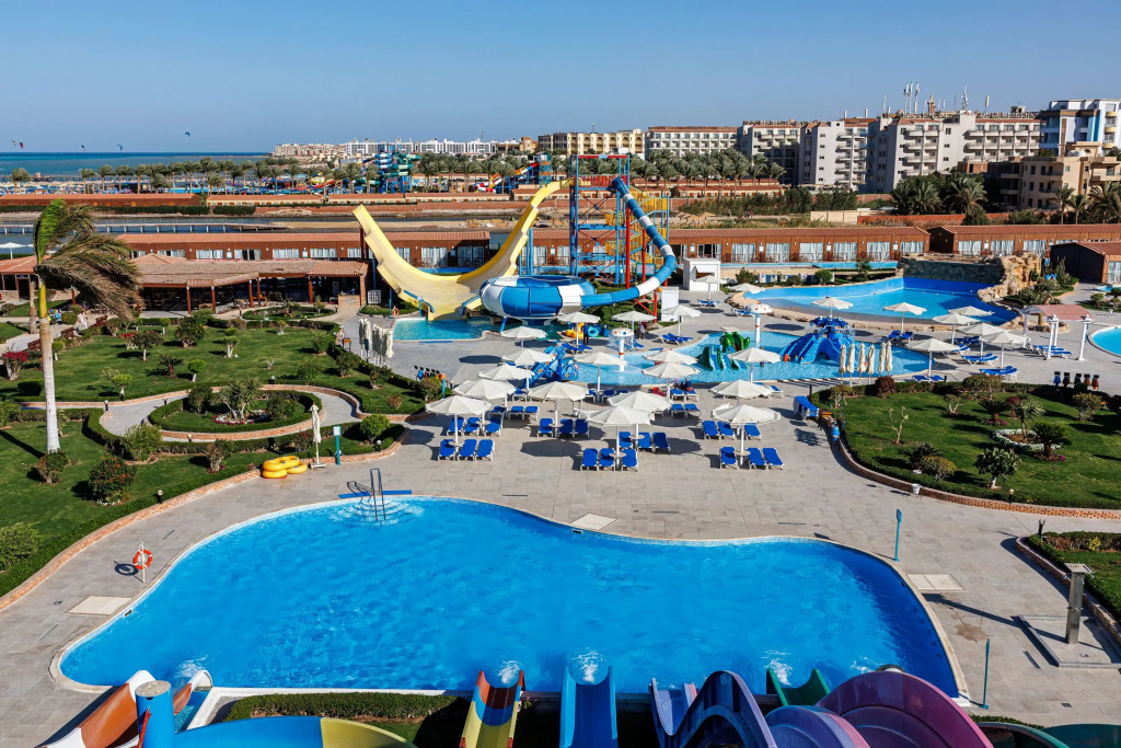 Sunrise Alora Aqua Park Resort — фото