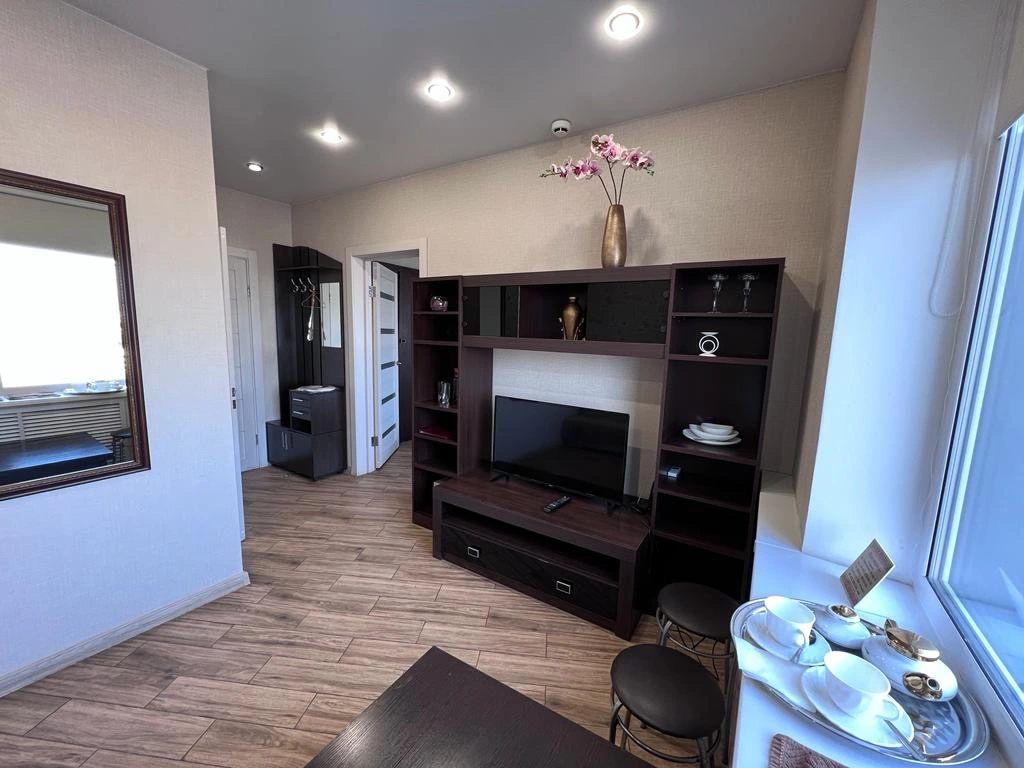 Suite with city view